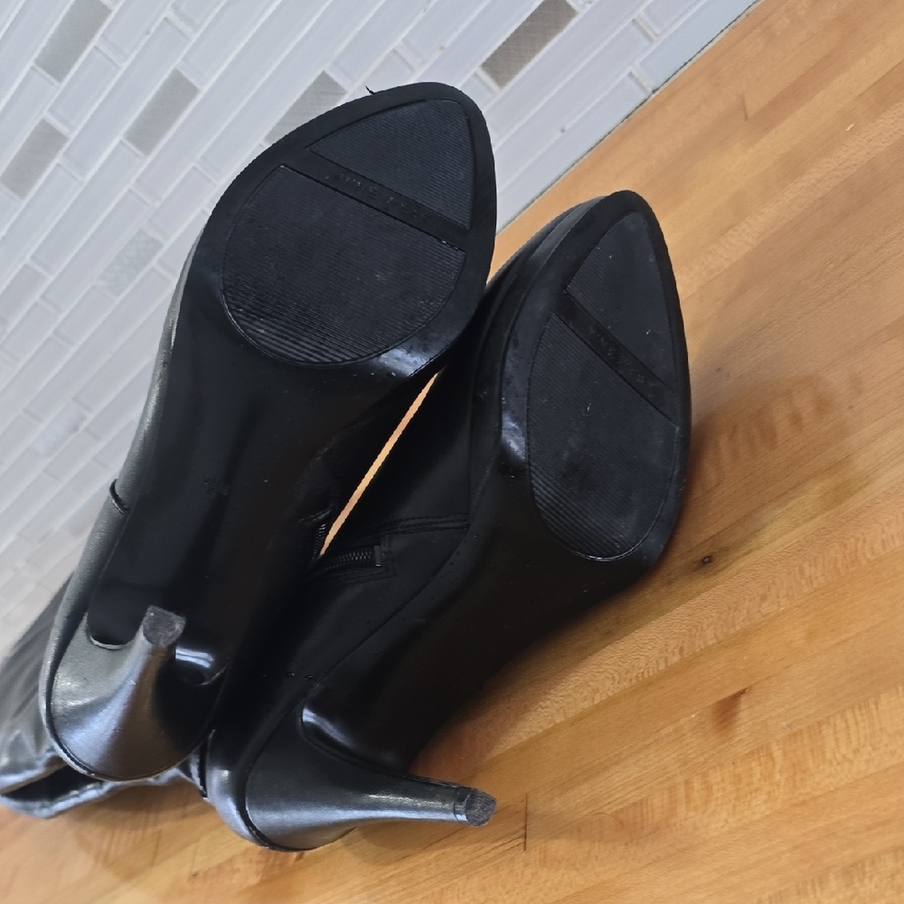 Nine West Black Heeled Boots - Picture 4 of 8